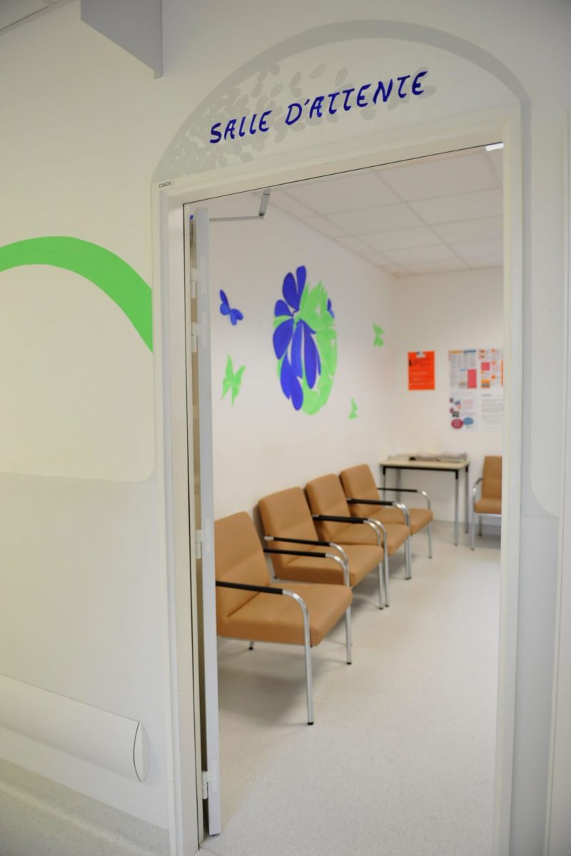 Salle d'attente du Service réanimation Centre Hospitalier Sud Francilien (91)